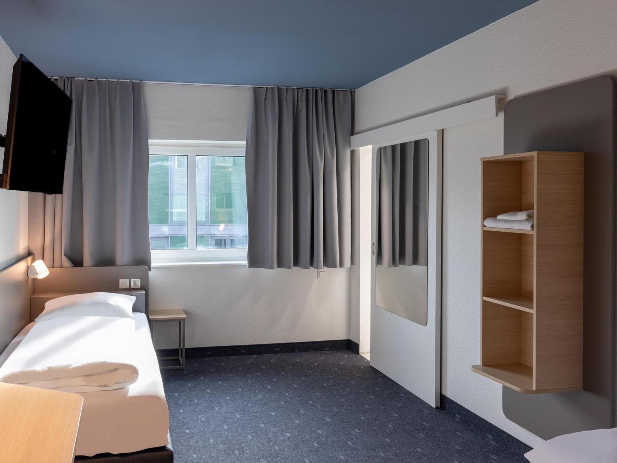 B&B Hotel Fulda-Hbf Exteriör bild