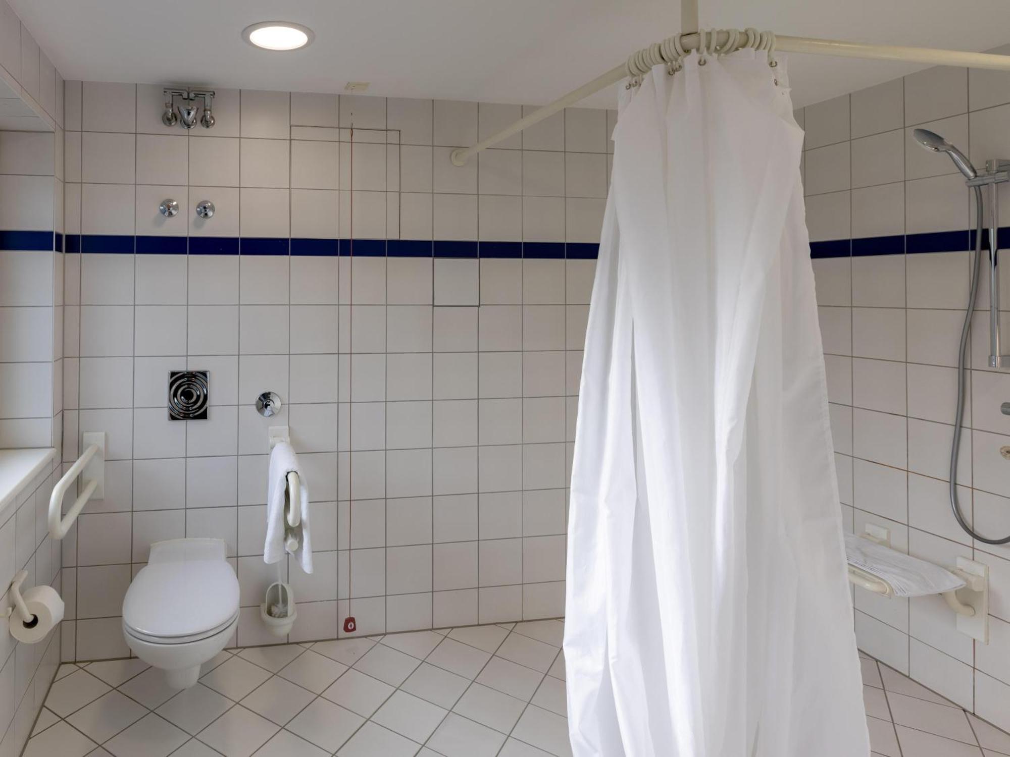 B&B Hotel Fulda-Hbf Exteriör bild